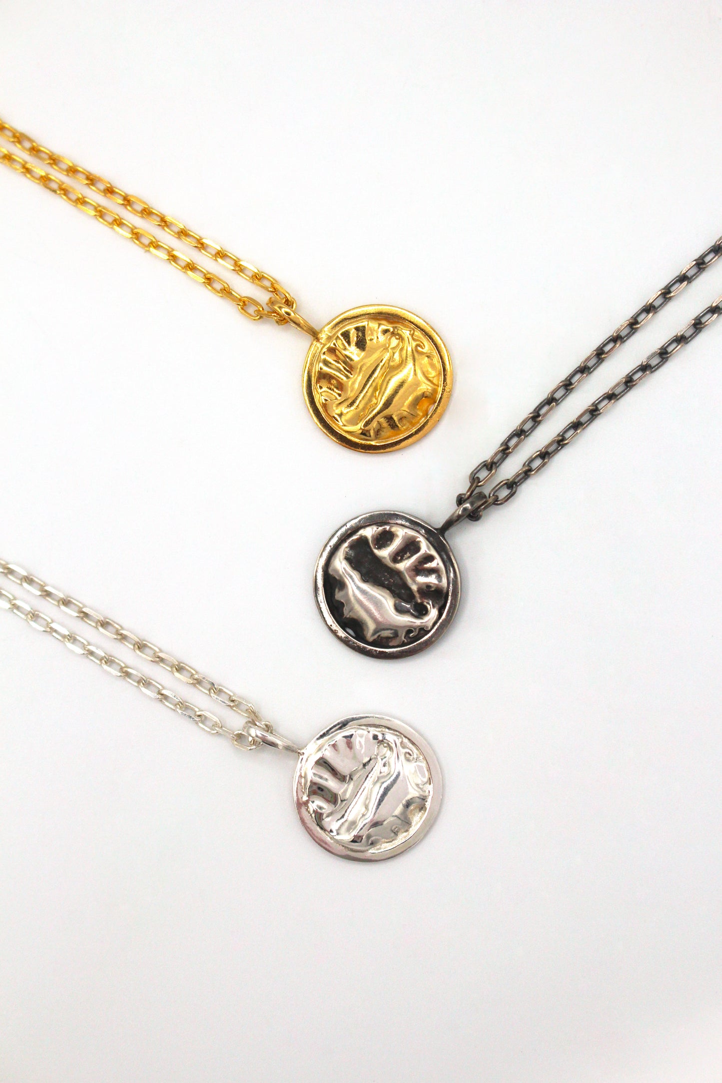 Collier médaille vermeil - Verso